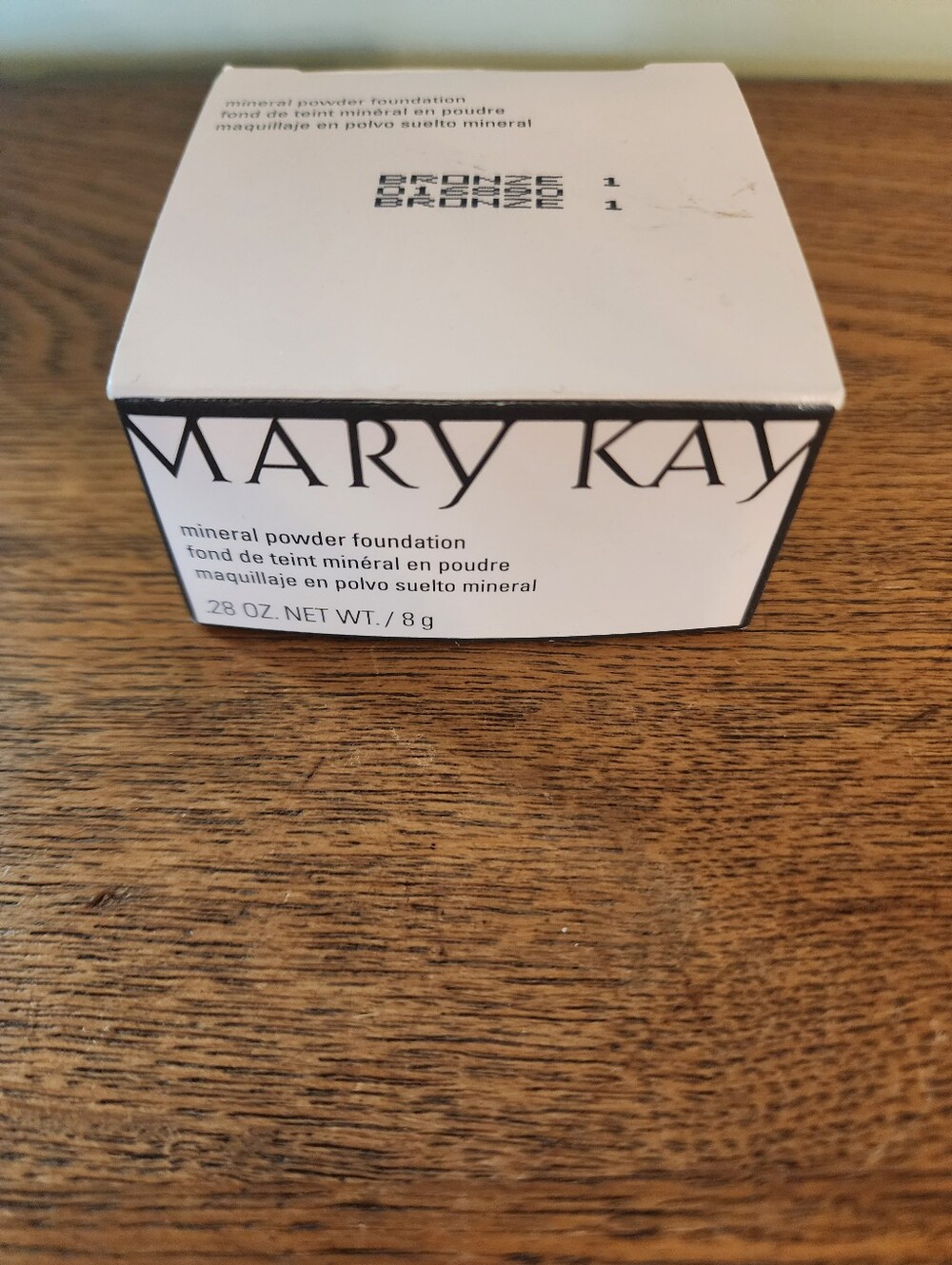 Mary Kay Mineral Powder Foundation. Bronze 1